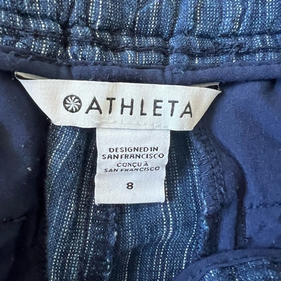 Athleta Shorts - navy size 8 - Picture 3 of 3